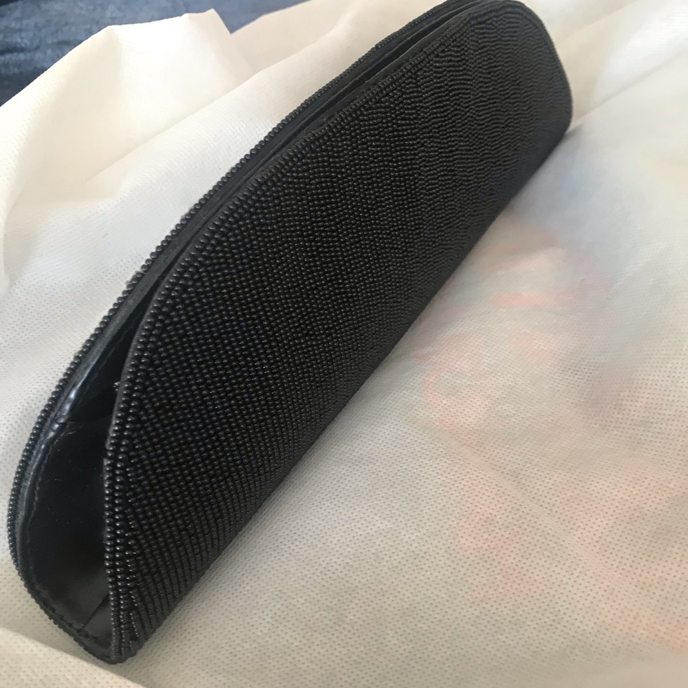 Round black rhinestone and crystal evening clutch - Picture 4 of 6